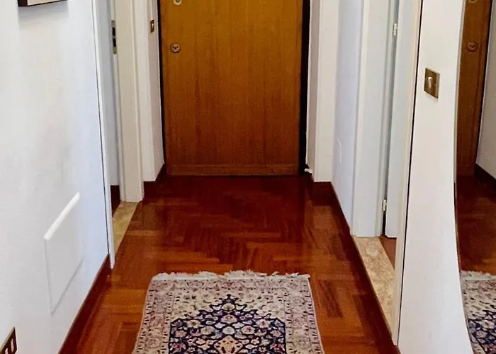 Apartment Testaccio 100 *